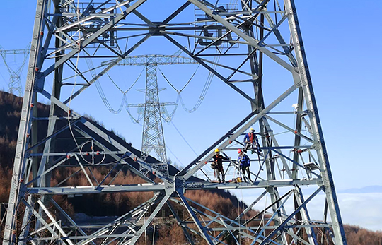 ±800kV建蘇線地線融冰改造，筑牢冬季電網(wǎng)安全防線